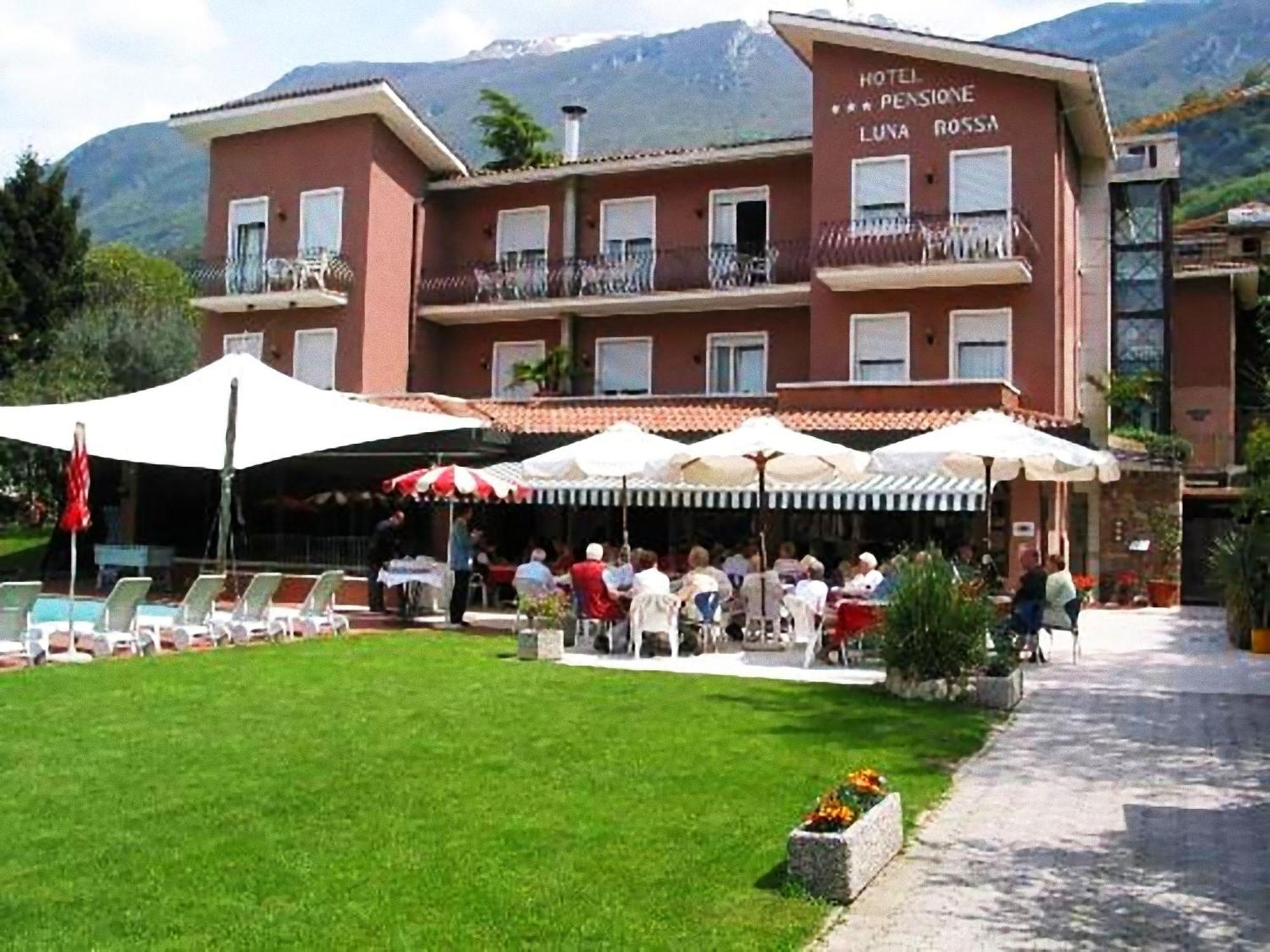 Hotel Luna Rossa (Adults Only) Malcesine Exterior photo
