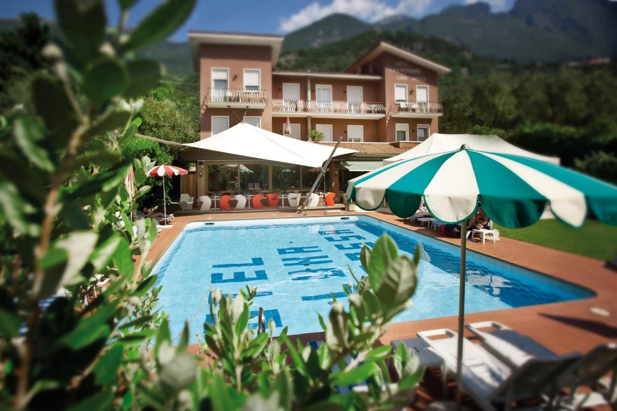 Hotel Luna Rossa (Adults Only) Malcesine Exterior photo