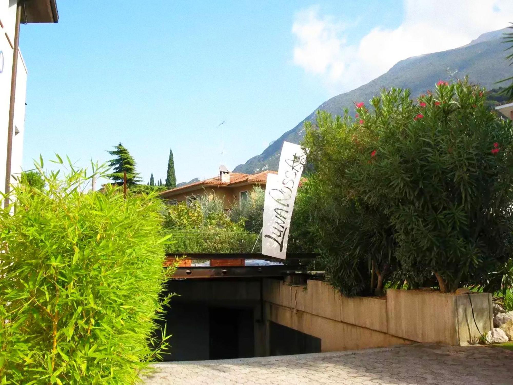 Hotel Luna Rossa (Adults Only) Malcesine Exterior photo