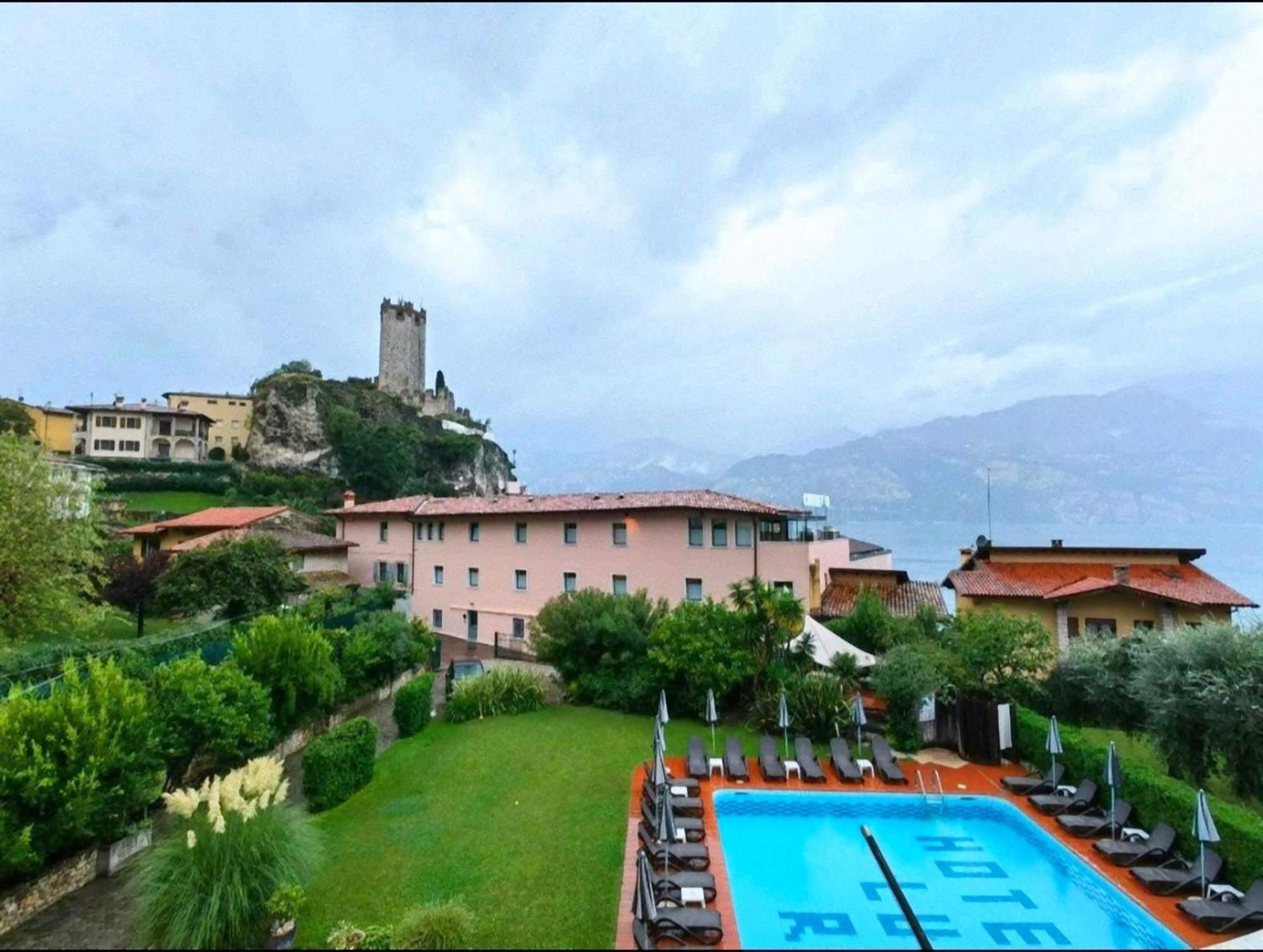 Hotel Luna Rossa (Adults Only) Malcesine Exterior photo