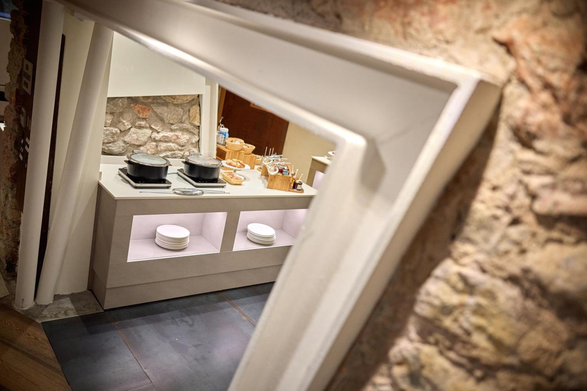 Hotel Luna Rossa (Adults Only) Malcesine Exterior photo