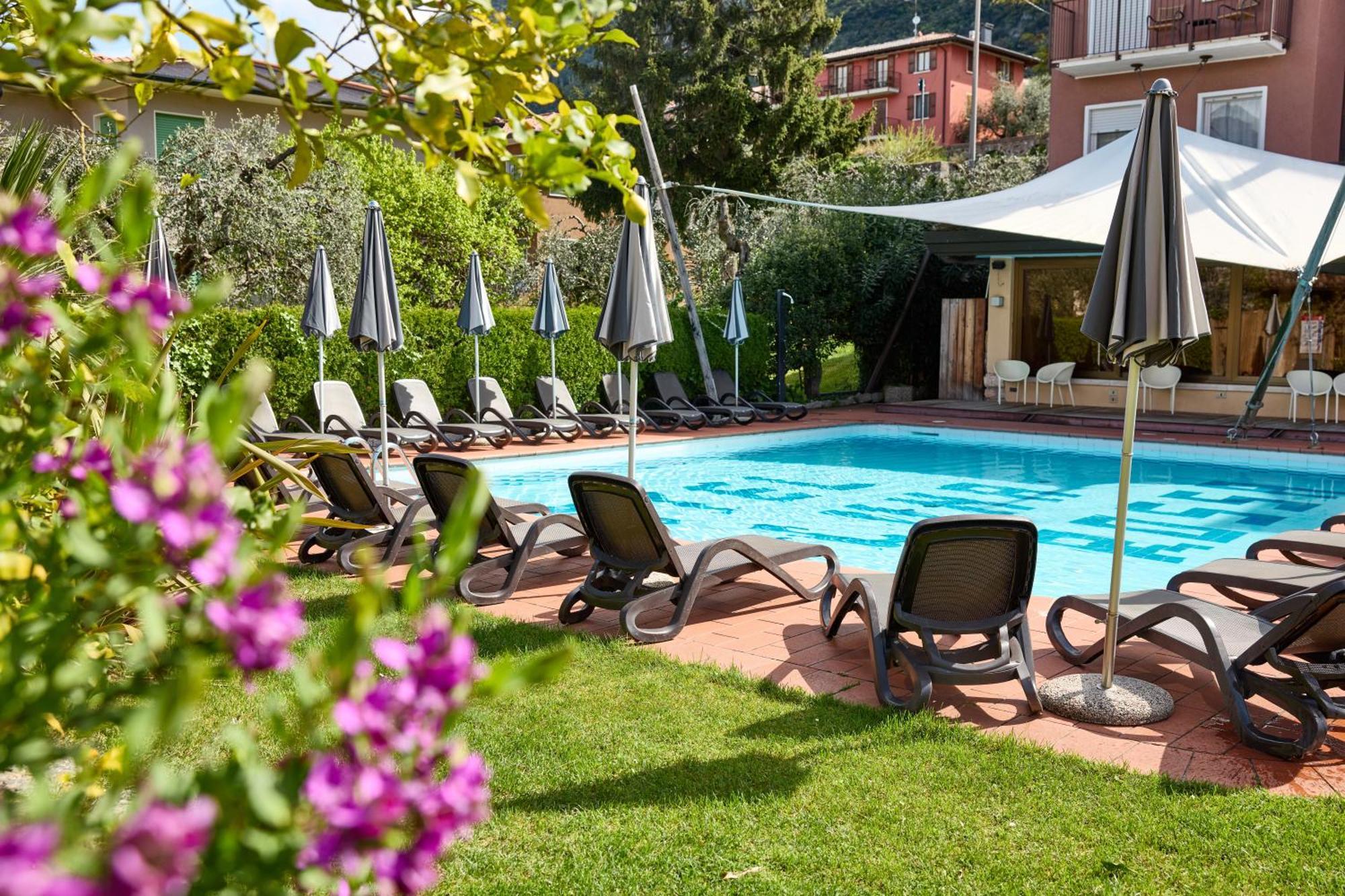 Hotel Luna Rossa (Adults Only) Malcesine Exterior photo