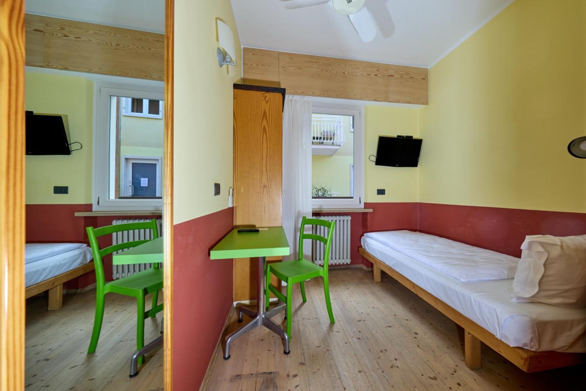 Hotel Luna Rossa (Adults Only) Malcesine Exterior photo