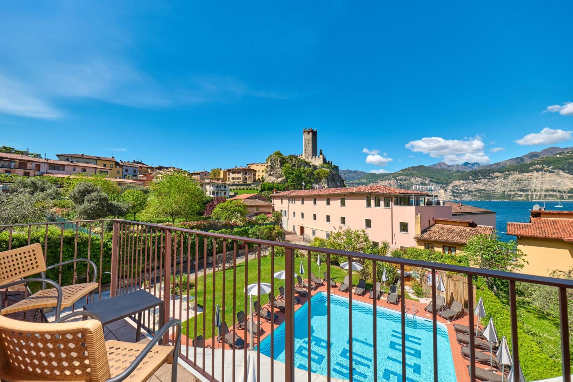 Hotel Luna Rossa (Adults Only) Malcesine Exterior photo